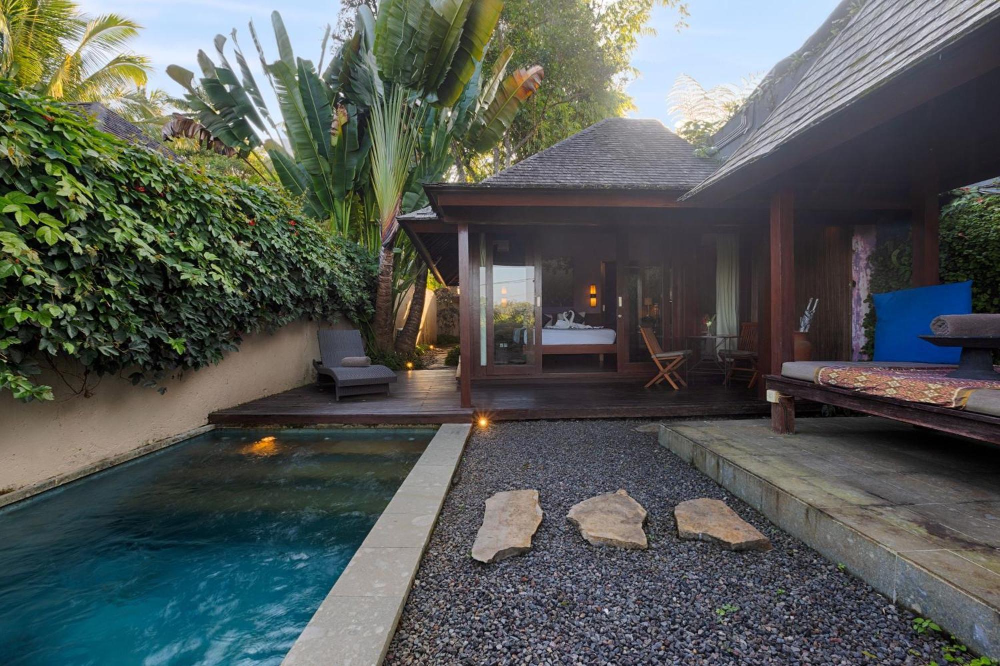 One-Bedroom Rice Field View Villa Floating One Time Minibar